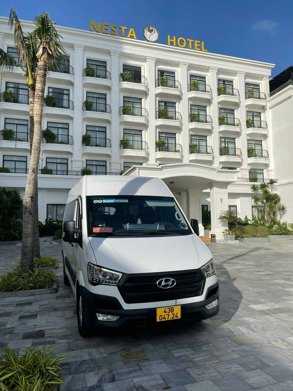 Hưng Thịnh - Dịch vụ đưa đón riêng từ Sân bay Đà Nẵng đến khách sạn Đà Nẵng, Hội An & Bà Nà